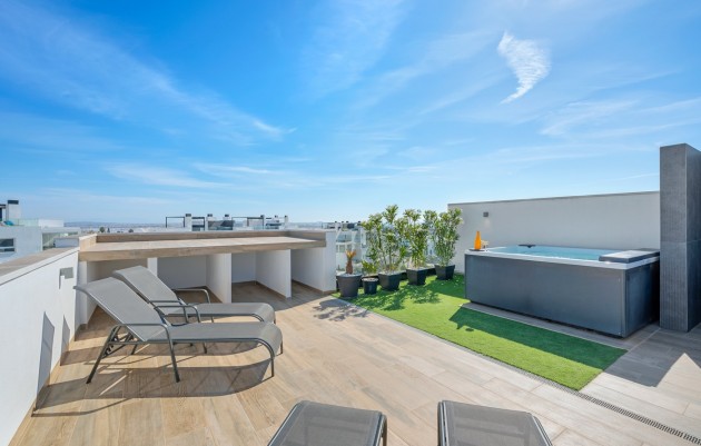 Herverkoop - Duplex - Punta Prima