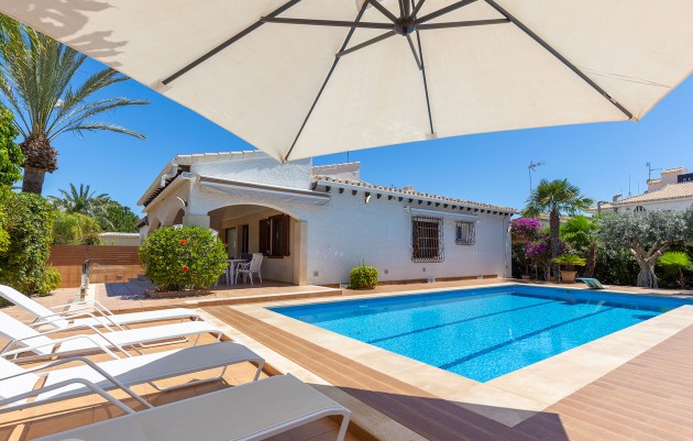 Resale - Villa - Orihuela - Orihuela Costa