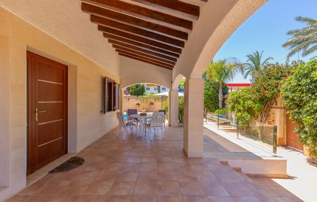 Resale - Villa - Orihuela - Orihuela Costa