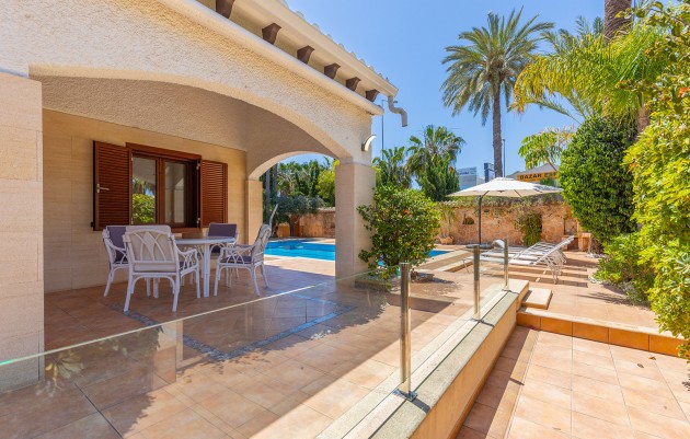 Resale - Villa - Orihuela - Orihuela Costa