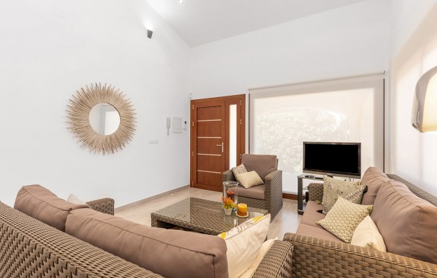 Resale - Villa - Orihuela - Orihuela Costa