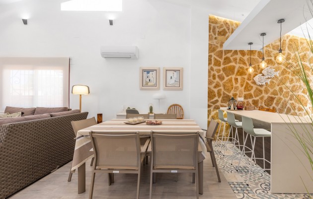 Resale - Villa - Orihuela - Orihuela Costa