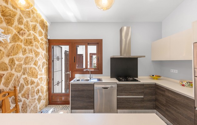 Resale - Villa - Orihuela - Orihuela Costa