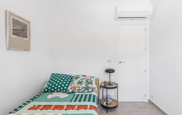 Resale - Villa - Orihuela - Orihuela Costa