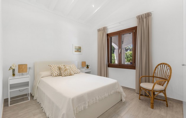 Resale - Villa - Orihuela - Orihuela Costa