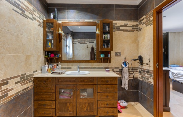 Revente - Detached Villa - Los Montesinos - La herrada