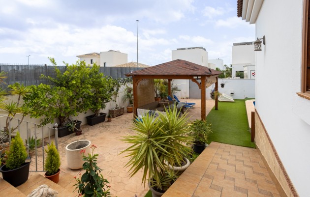 Revente - Detached Villa - Los Montesinos - La herrada