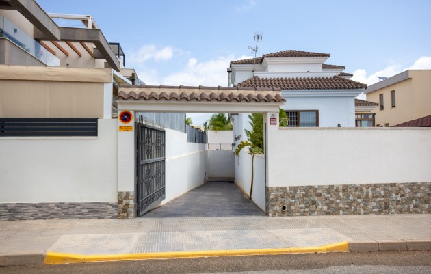 Revente - Detached Villa - Los Montesinos - La herrada