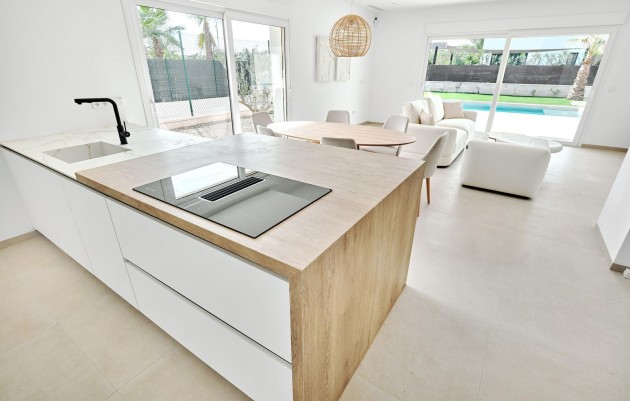 New Build - Detached chalet - Los Montesinos