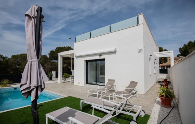 Nueva construcción  - Villa - Pilar de la Horadada - Pinar de Campoverde