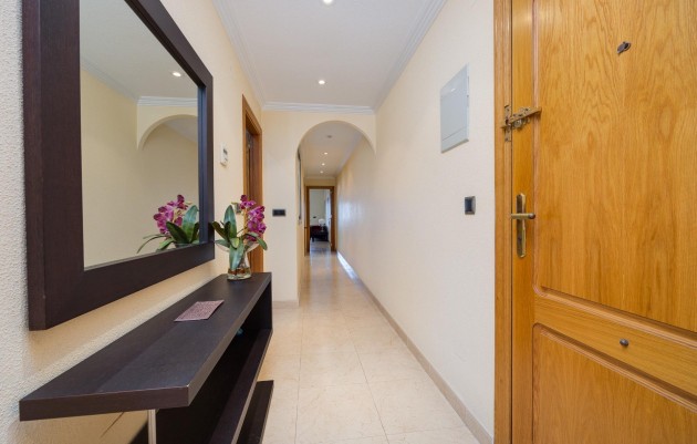 Resale - Apartment - Torrevieja - Paseo Maritimo