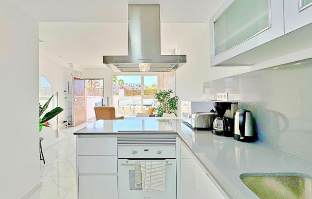 Herverkoop - Herenhuis - Torrevieja - Los Balcones