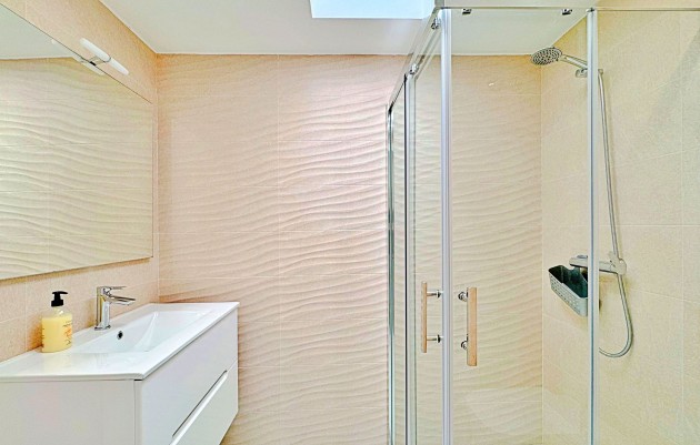 Herverkoop - Herenhuis - Torrevieja - Los Balcones