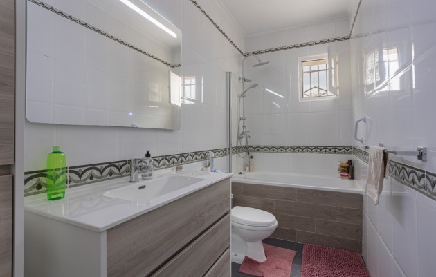 Herverkoop - Country Property/Finca - Albatera