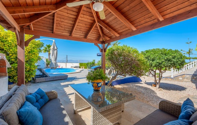 Resale - Villa - Almoradí