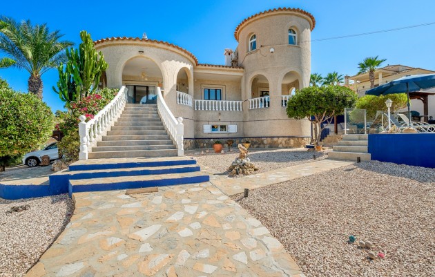 Resale - Villa - Almoradí