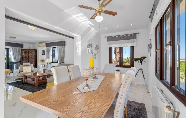 Resale - Villa - Almoradí