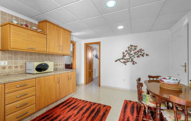 Resale - Villa - Almoradí