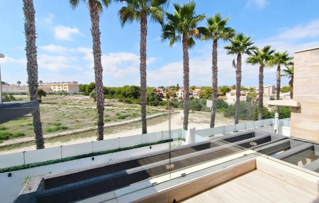 Revente - Villa - Orihuela Costa - Lomas de Cabo Roig