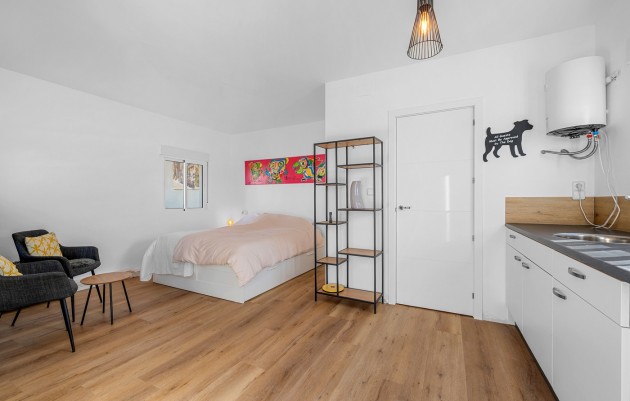 Resale - 5. Finca / Country Property - Crevillente