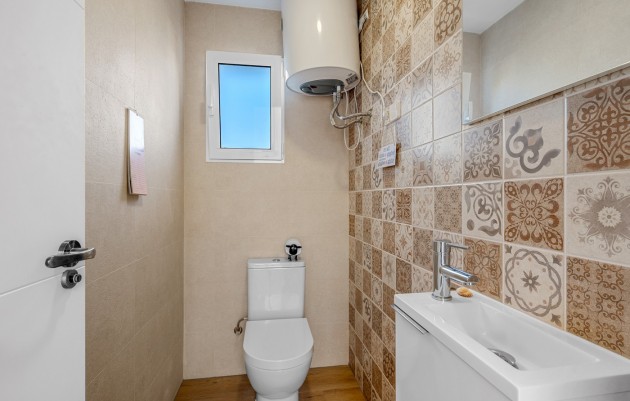 Resale - 5. Finca / Country Property - Crevillente