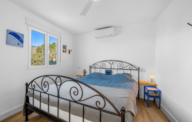 Resale - 5. Finca / Country Property - Crevillente