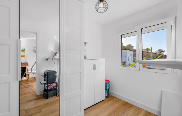 Resale - 5. Finca / Country Property - Crevillente