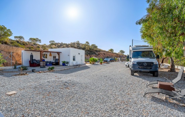 Resale - 5. Finca / Country Property - Crevillente