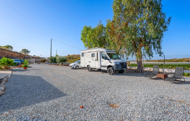 Resale - 5. Finca / Country Property - Crevillente