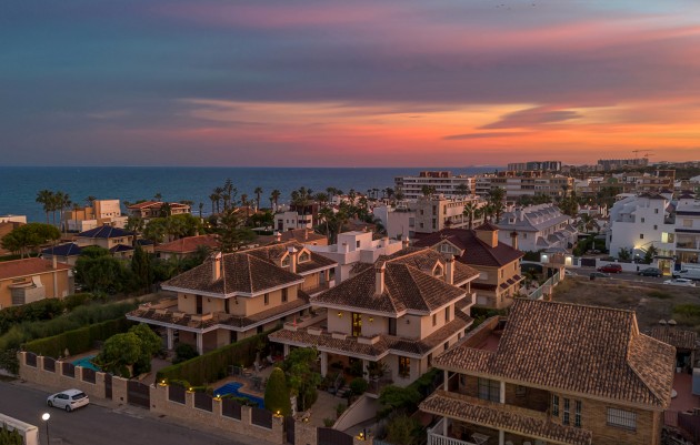 Herverkoop - Villa - Torrevieja - La veleta