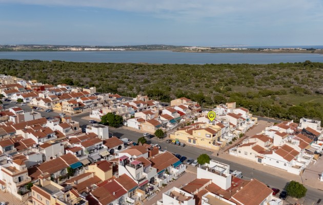 Herverkoop - Terraced house / Townhouse - Torrevieja - La Siesta