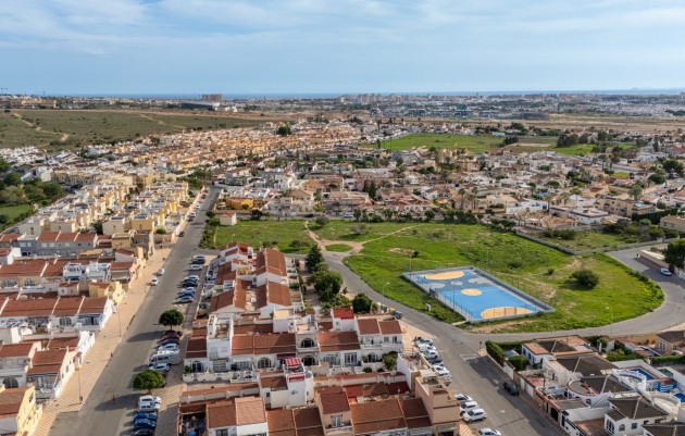 Herverkoop - Terraced house / Townhouse - Torrevieja - La Siesta