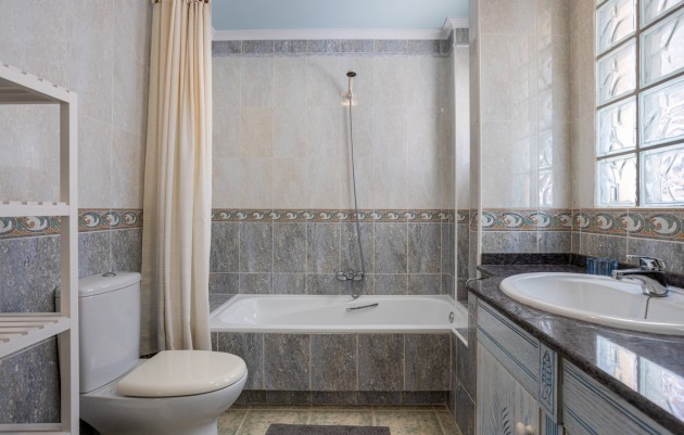 Herverkoop - Villa - Guardamar del Segura - Guardamar Del Segura