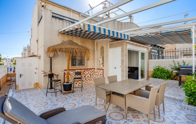 Herverkoop - 4. House - Detached Villa - Torrevieja - Lago Jardín II