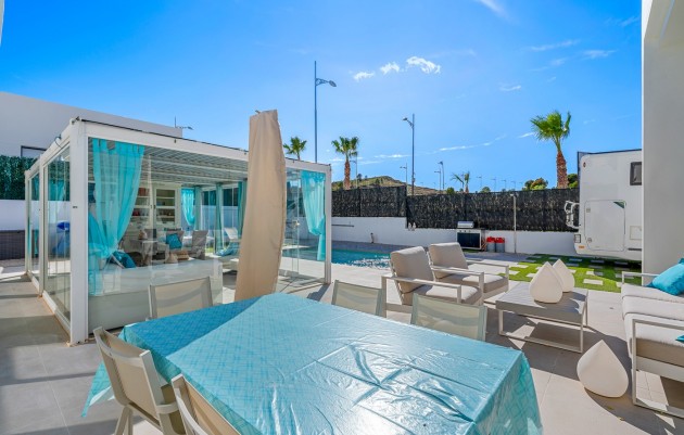 Herverkoop - Independent villa - Calasparra - Urbanización coto riñales