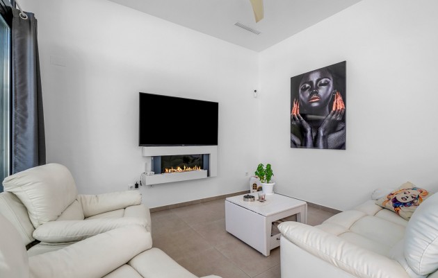 Herverkoop - Independent villa - Calasparra - Urbanización coto riñales