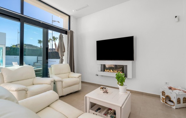 Herverkoop - Independent villa - Calasparra - Urbanización coto riñales