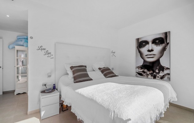 Herverkoop - Independent villa - Calasparra - Urbanización coto riñales