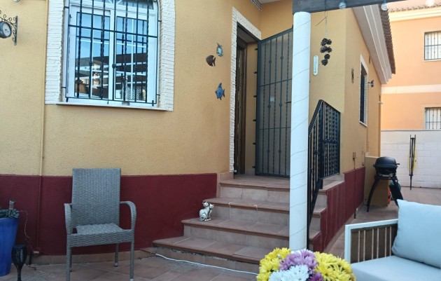 Herverkoop - House - Detached Villa (4) - Los Montesinos - La herrada