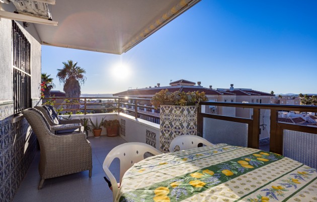 Resale - Apartment flat - Torrevieja - La Siesta