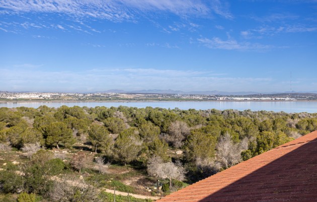 Resale - Apartment flat - Torrevieja - La Siesta