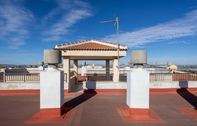 Resale - Apartment flat - Torrevieja - La Siesta