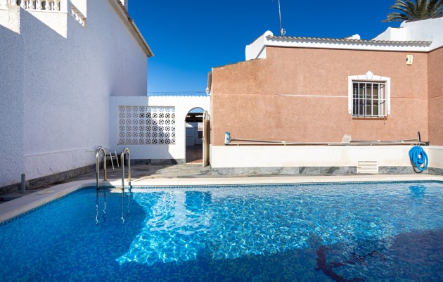 Herverkoop - Detached Villa - Torrevieja - Urbanización San Luis