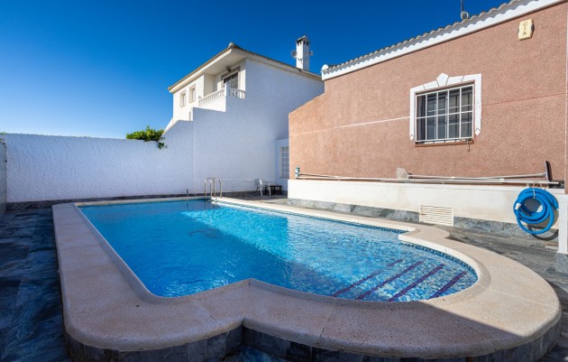 Herverkoop - Detached Villa - Torrevieja - Urbanización San Luis