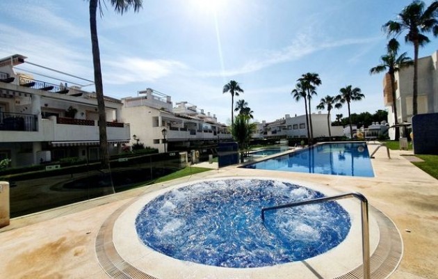 Herverkoop - Apartment / flat - Orihuela Costa - Villamartín
