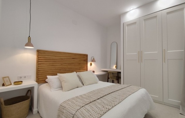 Resale - Bungalow - La Siesta