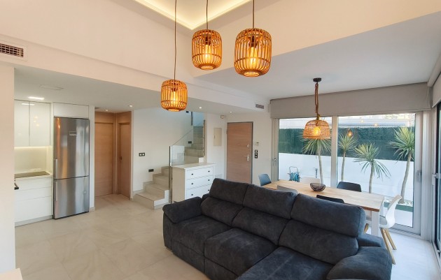 Herverkoop - Villa - Guardamar del Segura - El Raso