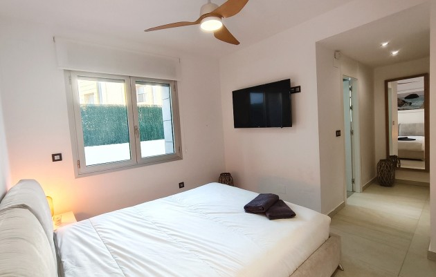 Herverkoop - Villa - Guardamar del Segura - El Raso