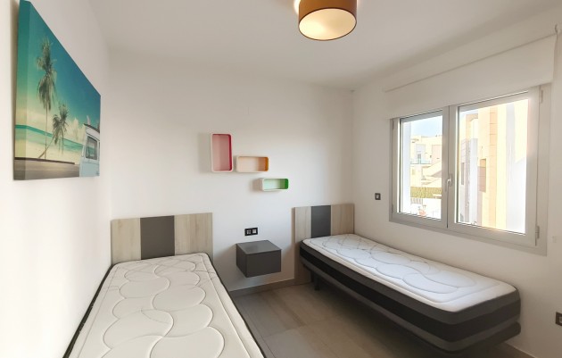 Herverkoop - Villa - Guardamar del Segura - El Raso