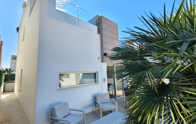 Herverkoop - Villa - Guardamar del Segura - El Raso